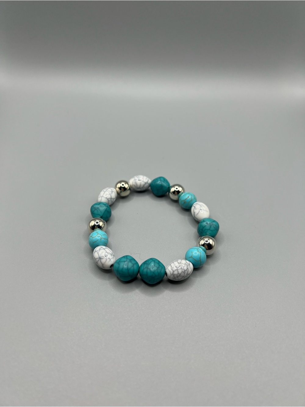 Turquoise & White Beaded Stretch Bracelet - Handmade #B0352T